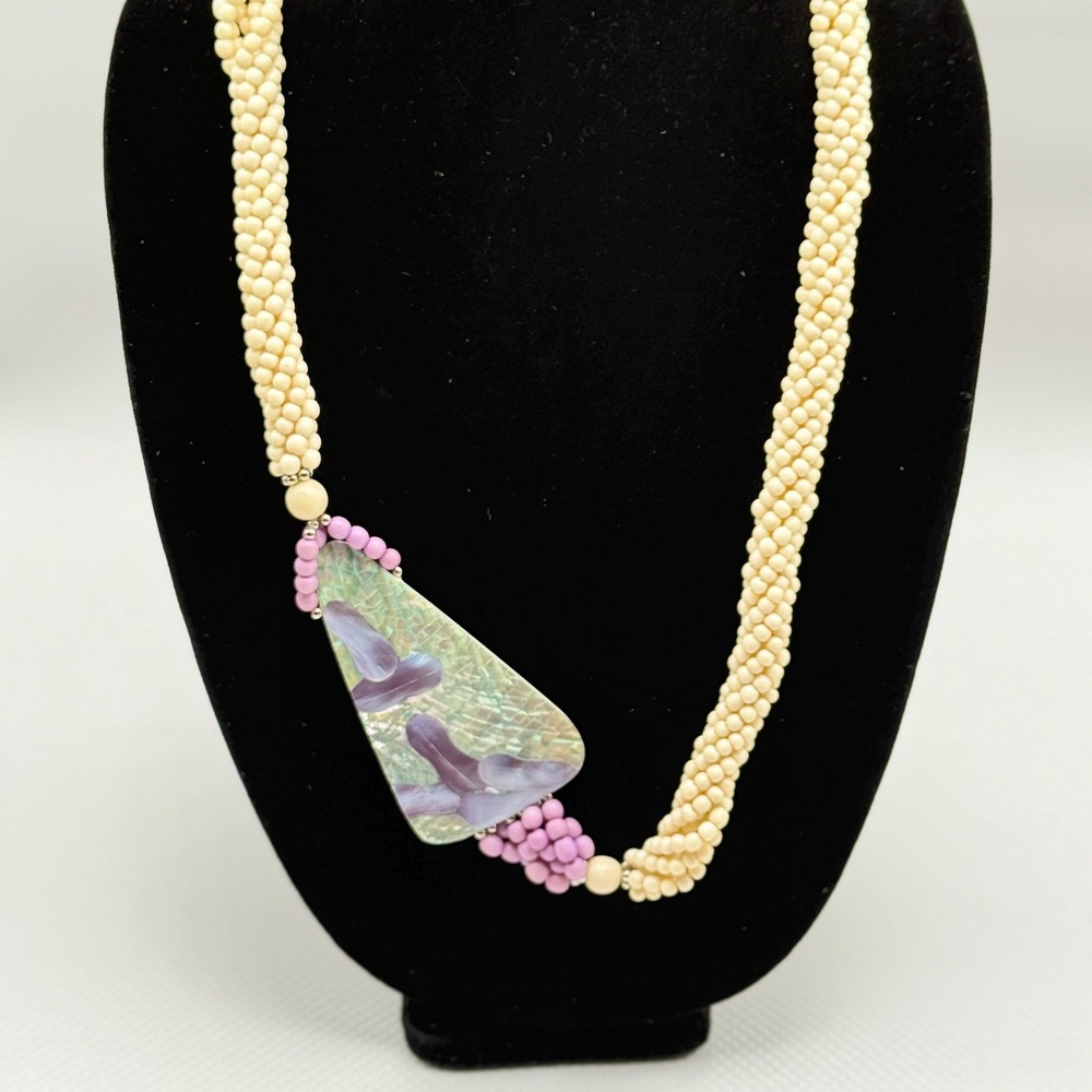 Vintage‎ 80s Cream Shell Bead, Purple Wood Bead, and MOP Side Pendant Necklace